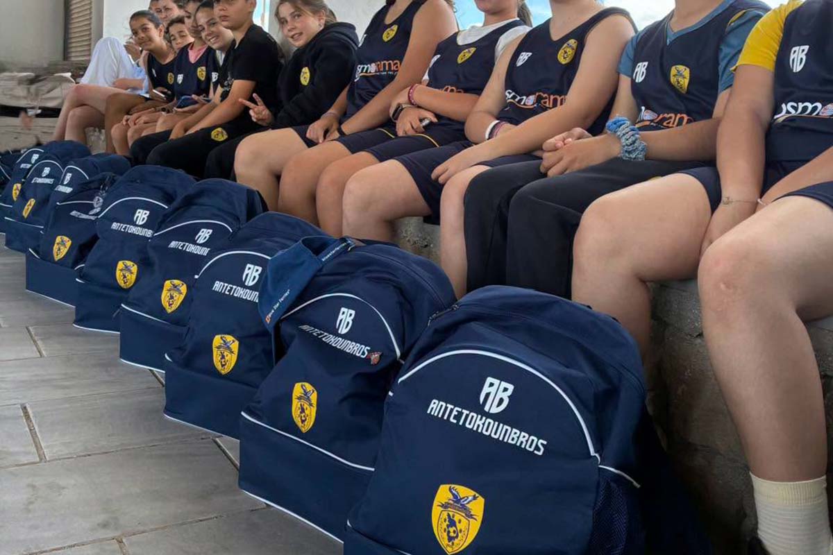 Στήριξε τον Πανσιφναϊκό